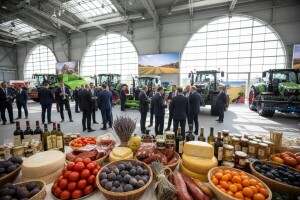Jakovina sutra na svečanom otvorenju 80. Međunarodnom sajmu poljoprivrede u Novom Sadu