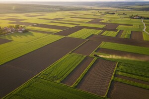 Jakovina u Saboru predstavio zakon o poljoprivrednom zemljištu