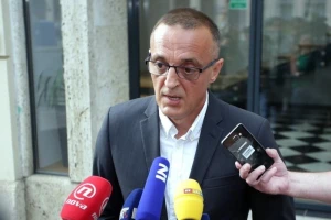 Jakovina politički eutanaziran!
