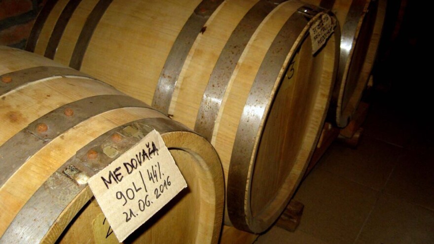 Kako nastaje medovača - piće Starih Slovena?