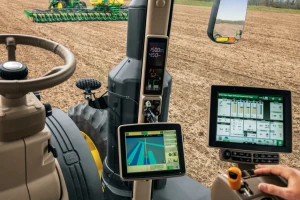 Kroz 25 videa poljoprivrednici uče kako da maksimalno iskoriste John Deere mašine