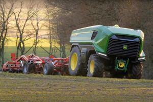 John Deere SESAM 2 je potpuno električni autonomni traktor