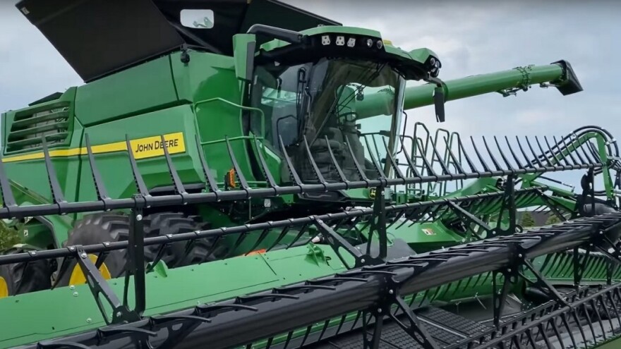 John Deere plasira u Evropu visoko efikasnu seriju X9 kombajna