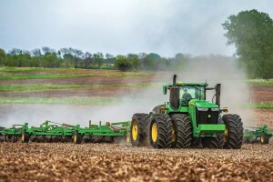 Stiže John Deere 9 serija traktora s još više snage i tehnologije