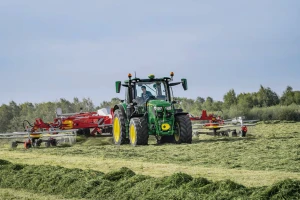 Umjesto plavog ide na biodizel: Traktore John Deere testiraju na gorivo od uljane repice