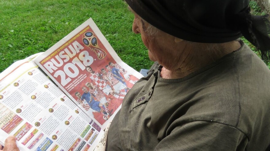 Jelka Zubović ove će godine napuniti 100 godina, još obrađuje veliki vrt, hekla i informira se o prvenstvu u Rusiji!