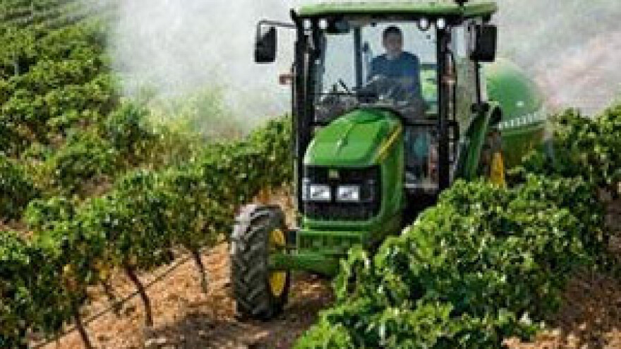 Traktor John Deere 5RN