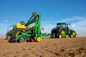 Precizna sijačica ExactShoot štedi 60 posto gnojiva - John Deere predstavio novitet
