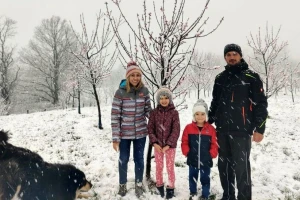 U Kupljenskom kod Vojnića snijeg prekrio 40 hektara voćnjaka obitelji Mikulić