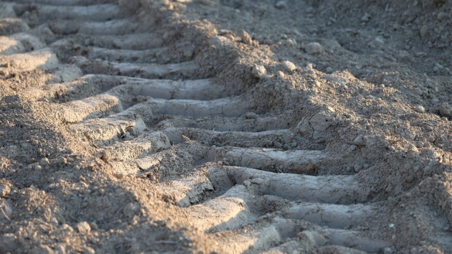 Prevrtanje traktora uzelo još jedan život, smrtno stradao 64-godišnjak