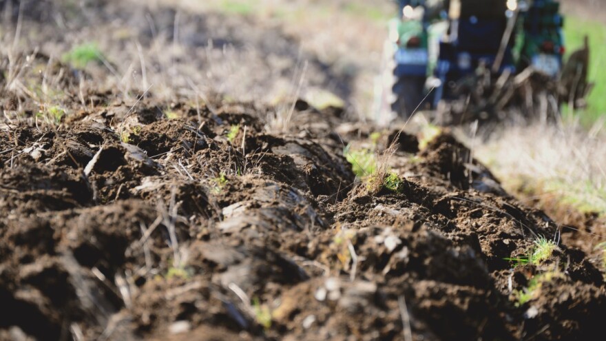 Traktorom i pod utjecajem alkohola sletio u provaliju