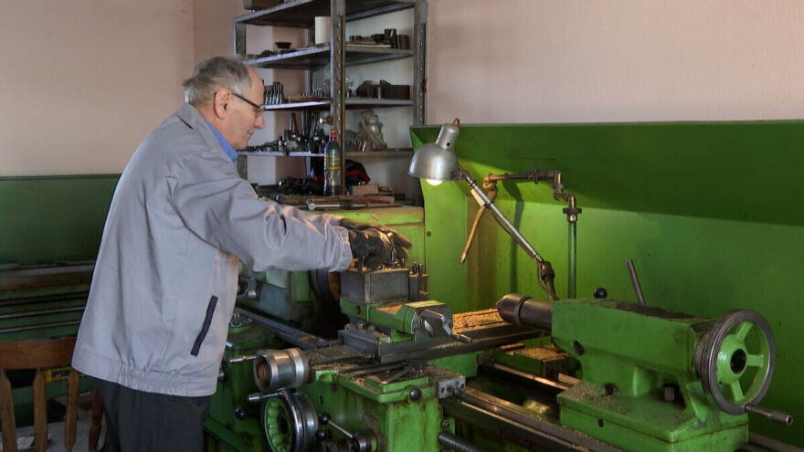 Iz Markove radionice više od pola veka izlaze kazani: "Ne znam da ispečem rakiju"