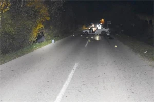 Udario u traktor, ostao na cesti pa drugo vozilo naletjelo na njegovo