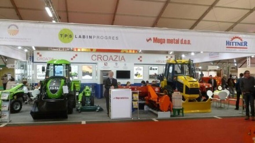 Hrvatska poljomehanizacija izložena u Italiji!