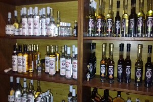 Rakija od dunja Davorina Škofleka, nositelja znaka Hrvatska kvaliteta