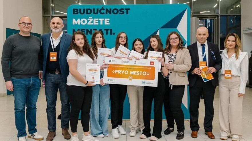 Učenice smislile inovativan proizvod - Koko keksići za snažne kosti živine