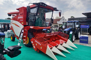 Kombajn od 77.000 eura: Mali, okretan, udoban