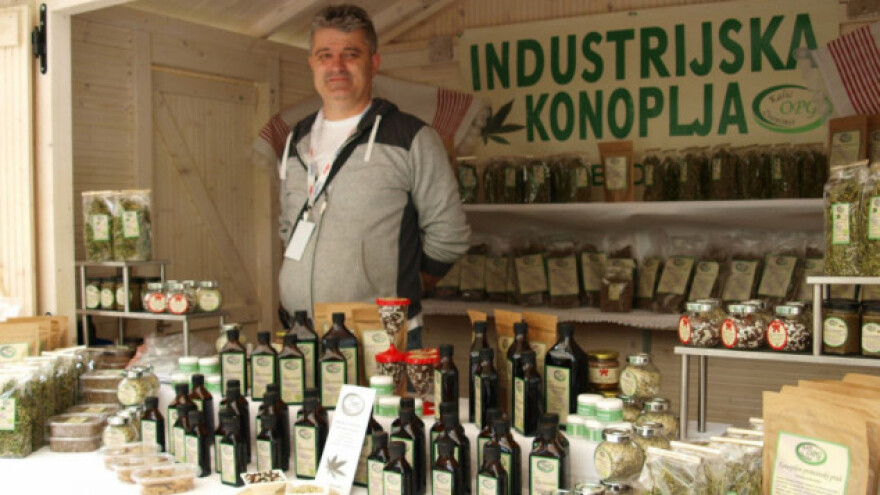 Stoje proizvođači po sajmovima, stoji i proizvodnja