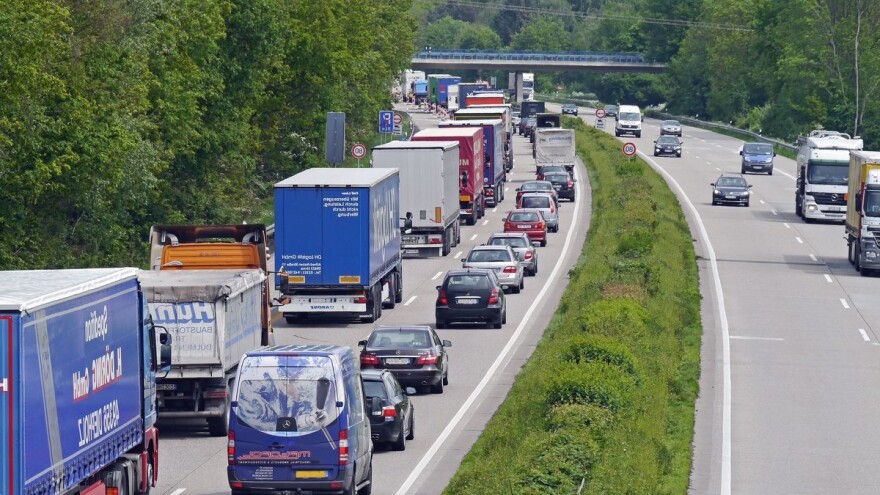 Kosovo neočekivano povećalo takse za proizvode iz BiH, Šarović odluku nazvao nedopustivim presedanom