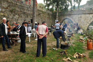 Anika, Lavice, Kamengrad, Momci u plavom... Družili se na "Drinskom kotliću"