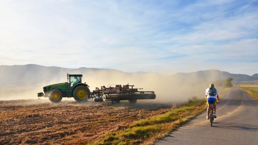 John Deere predvodi TOP10 listu domaćeg tržišta traktora unazad desetljeća
