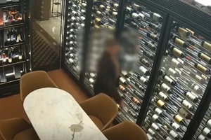 Srpski državljani u Milanu ukrali boce vina i šampanjca vrednosti preko 200.000 evra