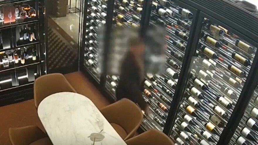 Srpski državljani u Milanu ukrali boce vina i šampanjca vrednosti preko 200.000 evra