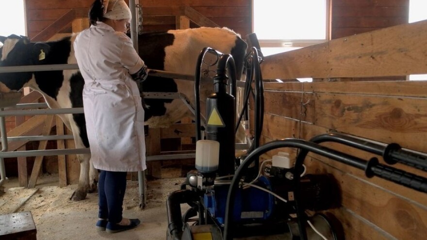 Novac sakupljen u humanitarnoj akciji, mljekari dodijelili Univerzitetskoj bolnici u Foči