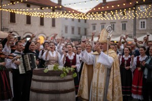 Krštenje mošta u Kutjevu