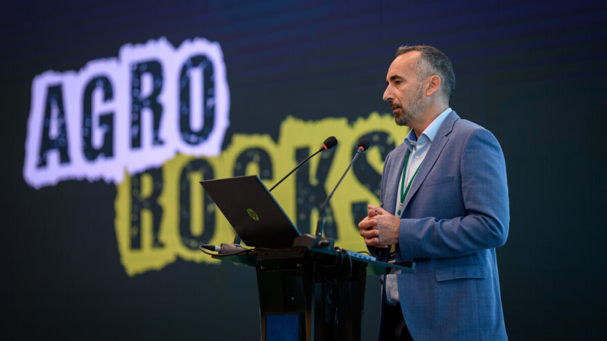 Danas ne postoji zanimanje složenije od poljoprivrednika