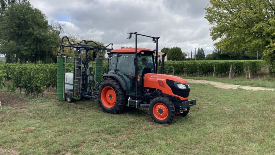 Kubotini traktori opremljeni senzorima za rano otkrivanje bolesti