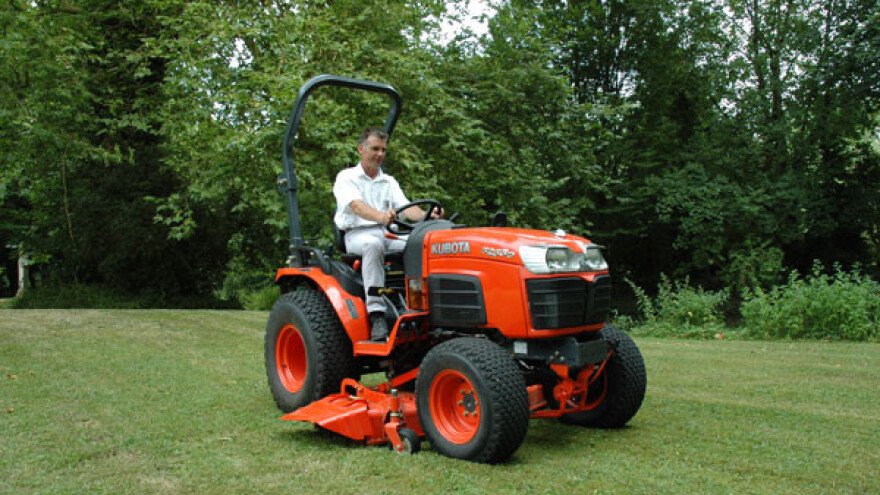 Traktor Kubota B30