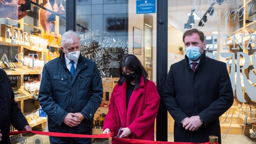 Otvaranjem Kuće hrvatske hrane otvorena i Pandorina kutija?