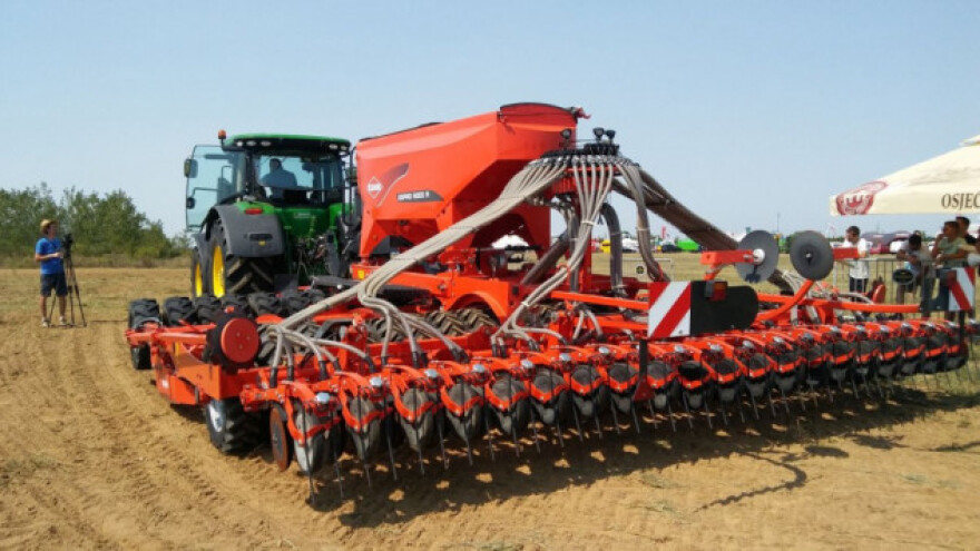 KUHN sijačica i John Deere vrhunski i u najtežim uvjetima