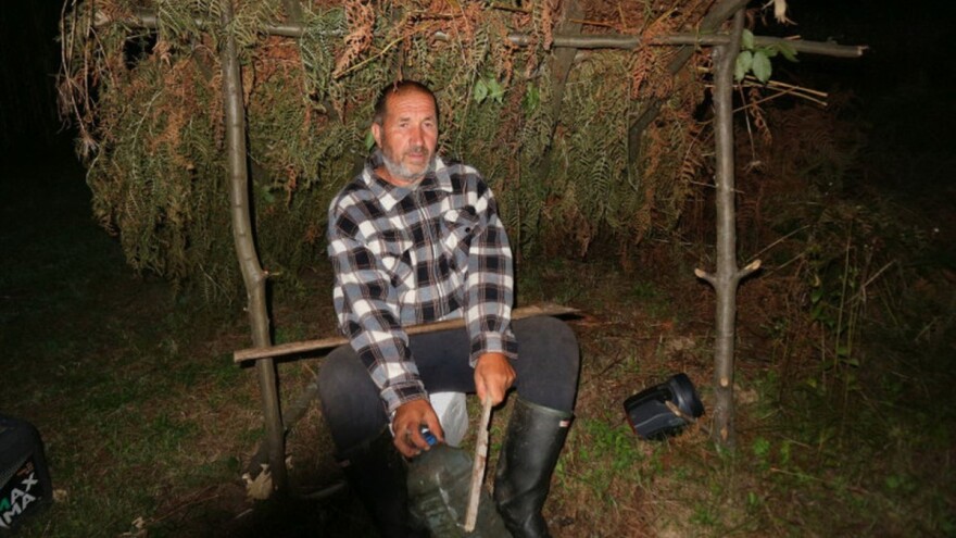 Vatrom, vikom i tamburanjem tjeraju divlje svinje iz usjeva