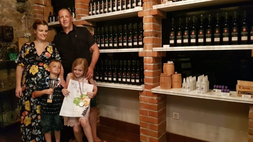 Napustio Ministarstvo vanjskih poslova i Carinu da bi radio na obiteljskom imanju!