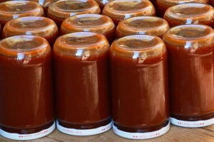 Kad je cena paradajza vrlo niska - sve klase se kuvaju?