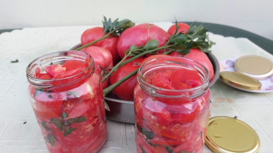 Na koje sve načine paradajz može da se pripremi za zimu?