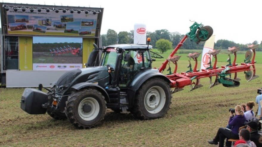 Glasovna kontrola strojeva - budućnost agrara