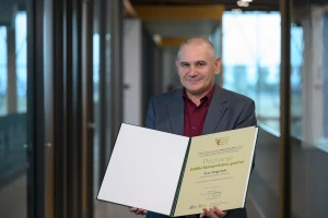 Dr.sc.  Dragan Solić: Od mljekare u Starom Petrovom Selu do komunikatora godine