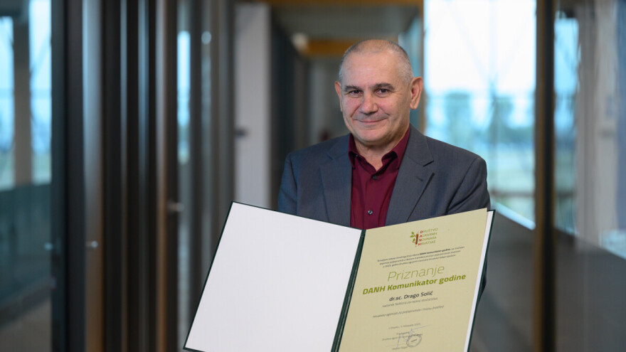 Dr.sc.  Dragan Solić: Od mljekare u Starom Petrovom Selu do komunikatora godine