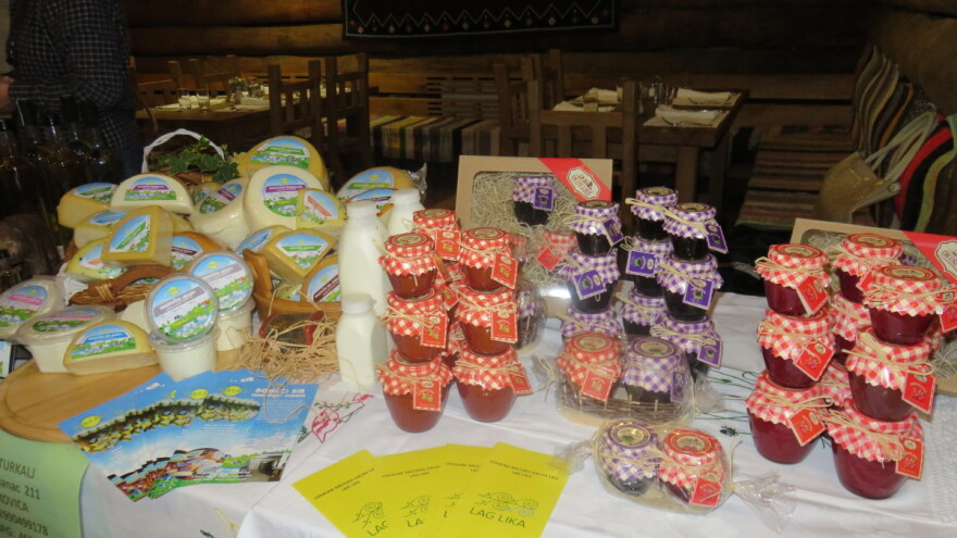 LAG Lika, mjesto ruralnih animatora, oznaka Lika Quality, seljačke tržnice i projekta Tesla