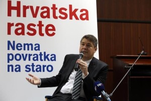 Lalovac: veliki javni dug zbog Petrokemije ili HPB-a