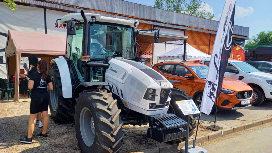 Mama kupila Lamborghinija? Najprodavaniji je traktor u Hrvatskoj i u prvom kvartalu 2023.