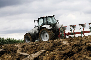 Traktor Lamborghini R8