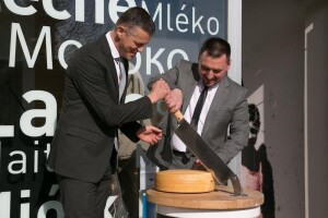 Nakon 15 godina mljekara otvorila mliječni bar!