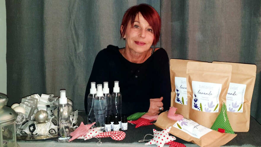 Uzgoj lavande bitno se razlikuje od pšenice ili kukuruza - u sezoni svaki dan ima posla