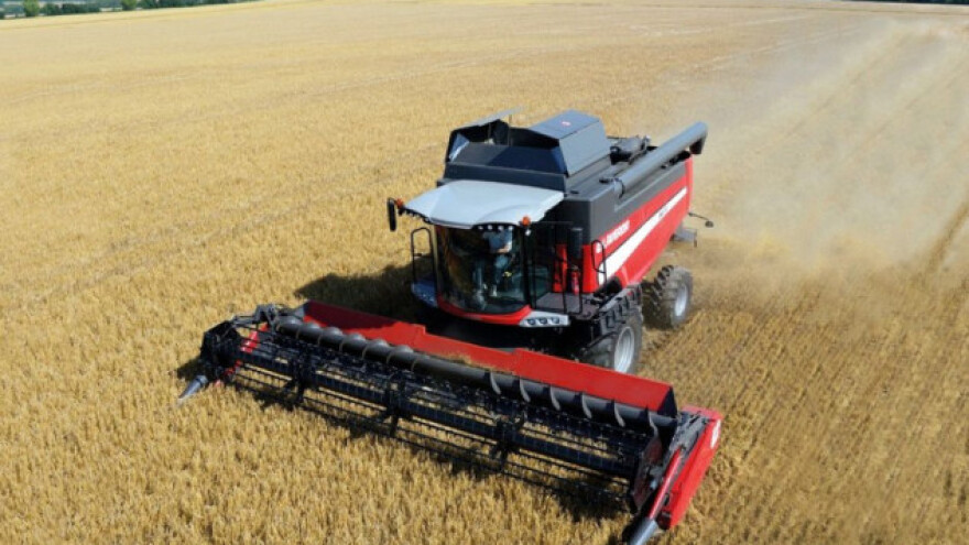 Laverda kombajn M400 - okretan, pouzdan i moderan!