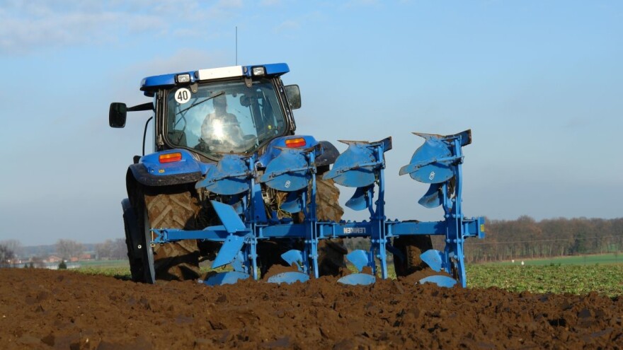 Plug LEMKEN EurOpal 9 i priključak VarioPack - najjači tandem za obradu zemljišta