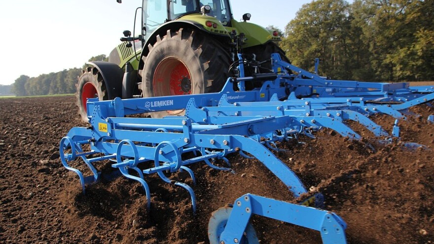 Setvospremač LEMKEN Korund pouzdan i pogodan za sve tipove zemljišta